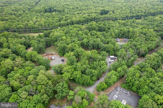 5099 COURTNEYS CORNER RD, Sumerduck, VA 22742