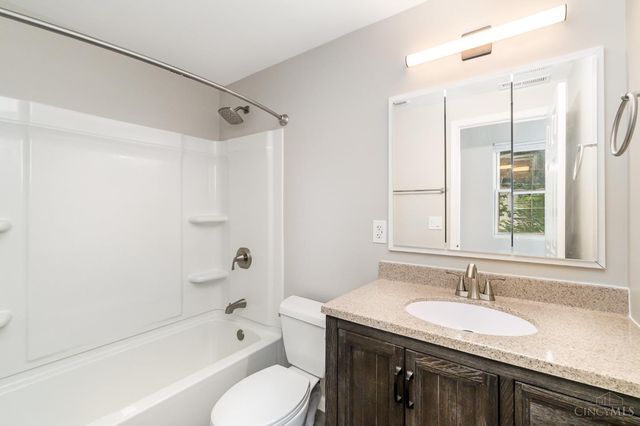 84 W Foster Maineville Road, Maineville, OH 45039