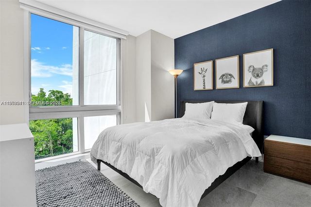 16385 Biscayne Boulevard 421, North Miami Beach, FL 33160