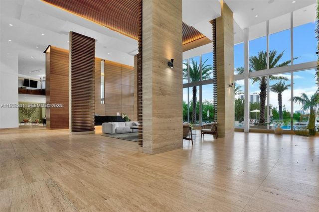 16385 Biscayne Boulevard 421, North Miami Beach, FL 33160