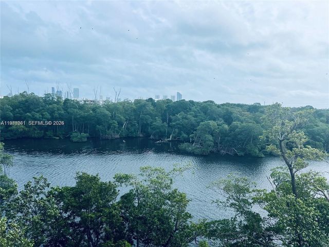 16385 Biscayne Boulevard 421, North Miami Beach, FL 33160