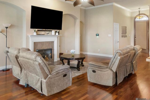 41220 Colonial Dr, Sorrento, LA 70778