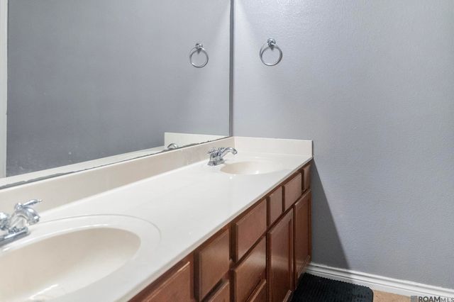 41220 Colonial Dr, Sorrento, LA 70778