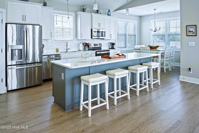 207 Fairview Street, Atlantic Beach, NC 28512