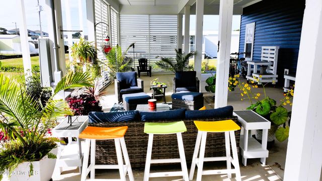 207 Fairview Street, Atlantic Beach, NC 28512