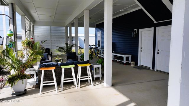 207 Fairview Street, Atlantic Beach, NC 28512