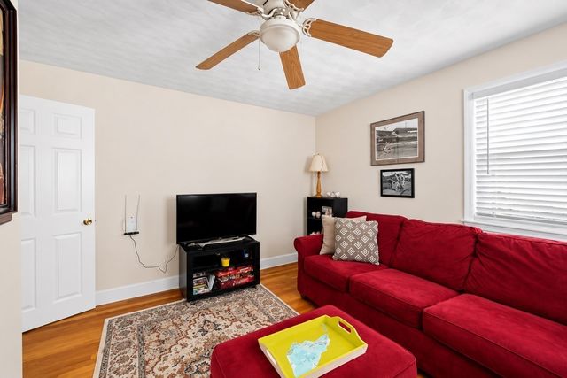 81 Warfield, Hull, MA 02045