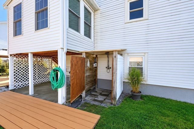 81 Warfield, Hull, MA 02045