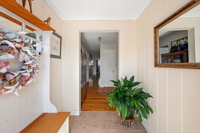 81 Warfield, Hull, MA 02045