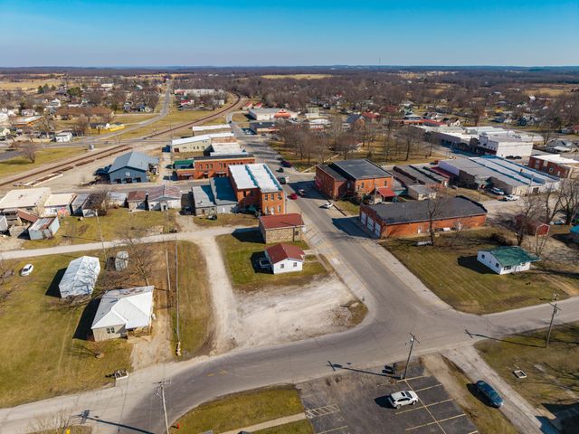 104 N Frances Street, Seymour, MO 65746