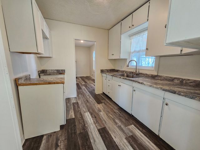 104 N Frances Street, Seymour, MO 65746