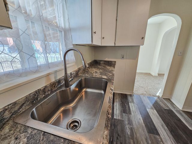 104 N Frances Street, Seymour, MO 65746