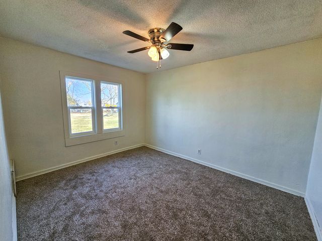 104 N Frances Street, Seymour, MO 65746