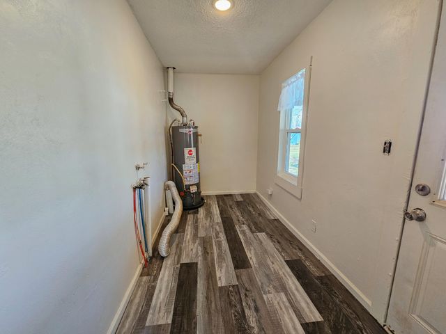 104 N Frances Street, Seymour, MO 65746