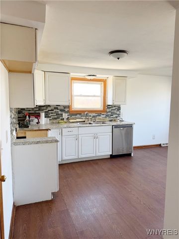 35 Crandon Boulevard, Cheektowaga, NY 14225