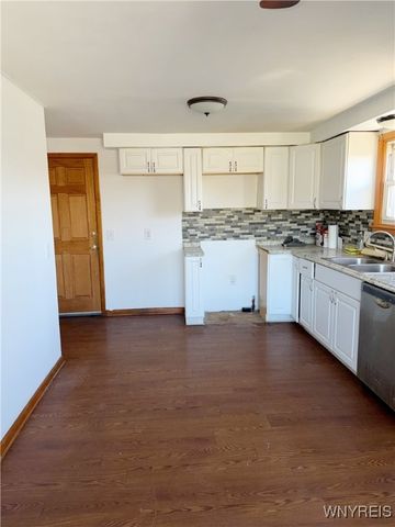 35 Crandon Boulevard, Cheektowaga, NY 14225