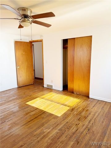 35 Crandon Boulevard, Cheektowaga, NY 14225