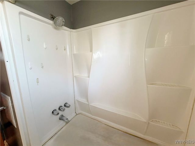 35 Crandon Boulevard, Cheektowaga, NY 14225