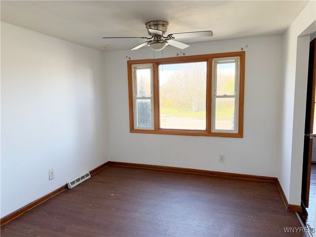 35 Crandon Boulevard, Cheektowaga, NY 14225