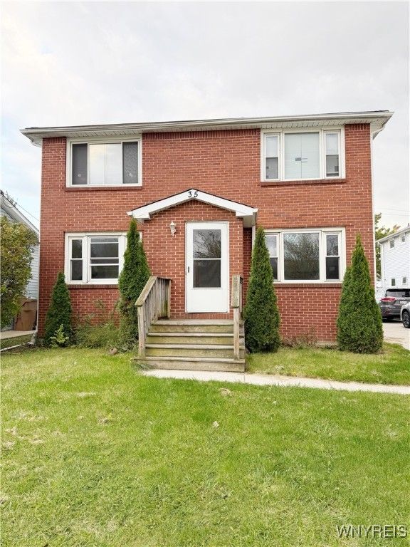 35 Crandon Boulevard, Cheektowaga, NY 14225