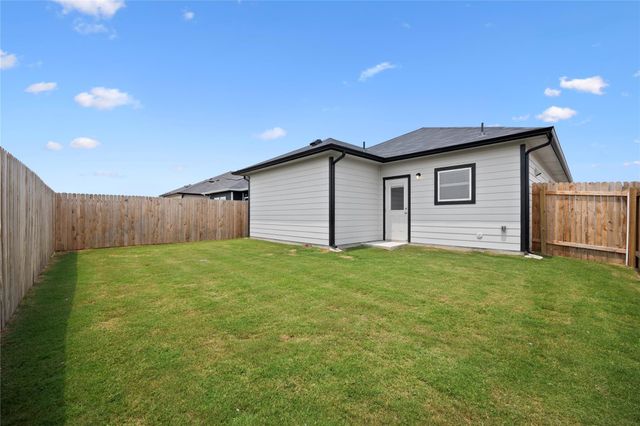 505 Estuary DR, Maxwell, TX 78656