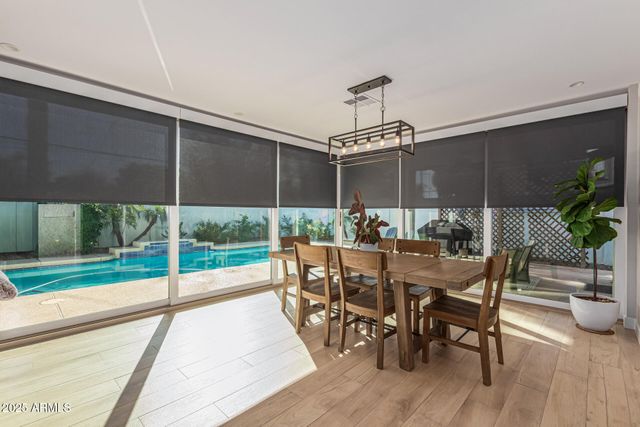 3845 E GLENROSA Avenue, Phoenix, AZ 85018