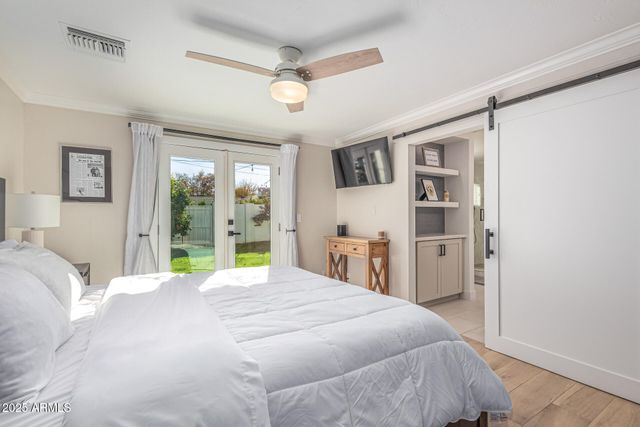 3845 E GLENROSA Avenue, Phoenix, AZ 85018