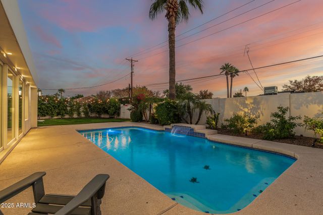 3845 E GLENROSA Avenue, Phoenix, AZ 85018