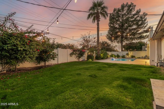 3845 E GLENROSA Avenue, Phoenix, AZ 85018