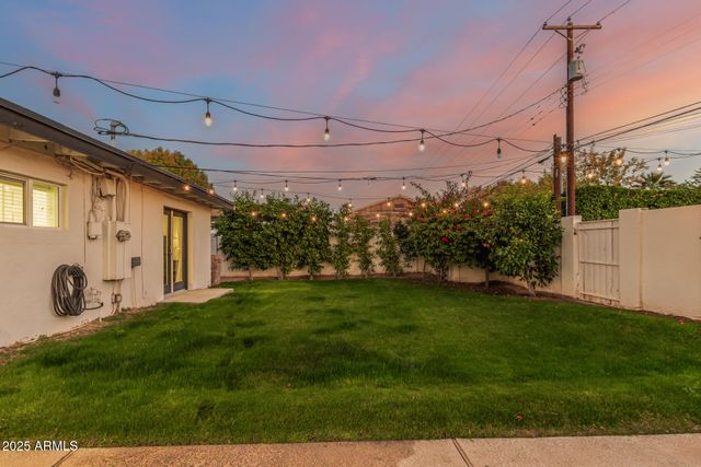 3845 E GLENROSA Avenue, Phoenix, AZ 85018