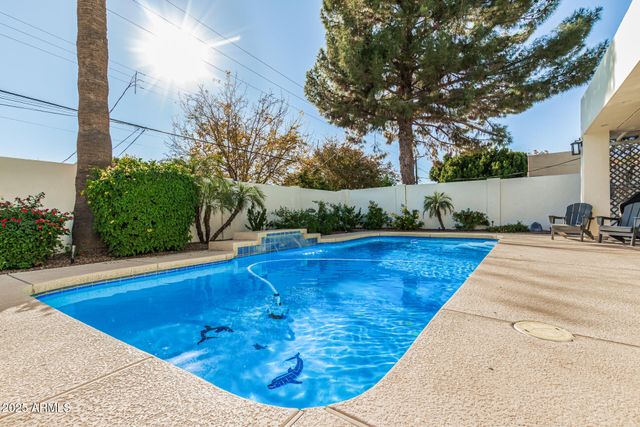 3845 E GLENROSA Avenue, Phoenix, AZ 85018