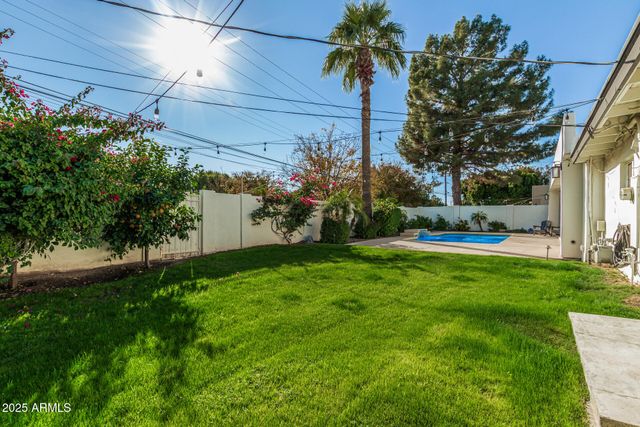 3845 E GLENROSA Avenue, Phoenix, AZ 85018