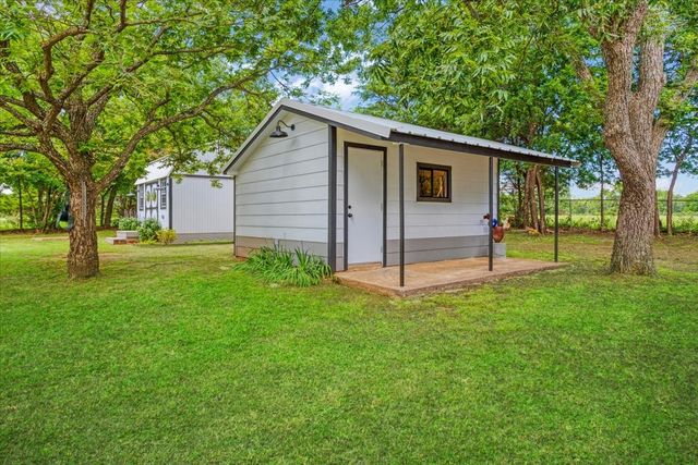 826 Georgetown Road, Pottsboro, TX 75076