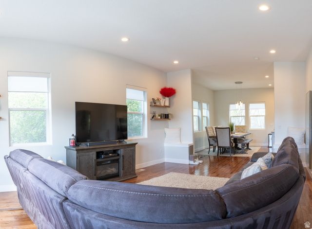 973 E 250 S, Layton, UT 84041