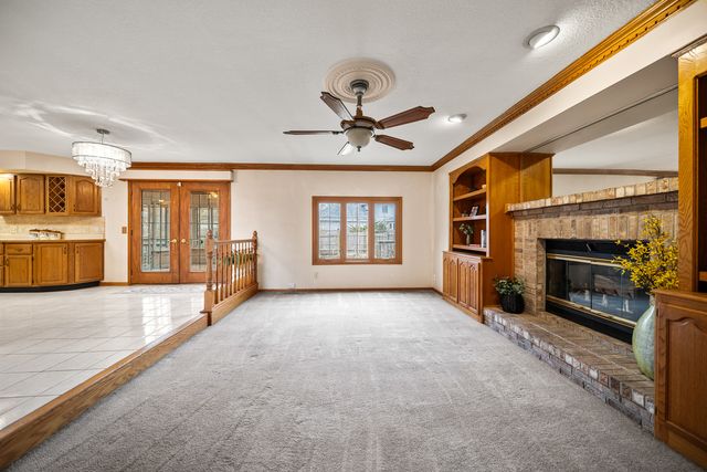 4304 Regency Place, Davenport, IA 52806