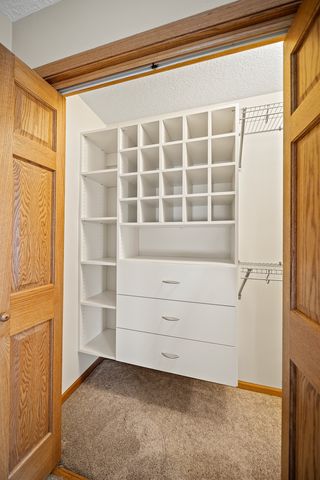 4304 Regency Place, Davenport, IA 52806