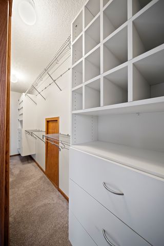 4304 Regency Place, Davenport, IA 52806