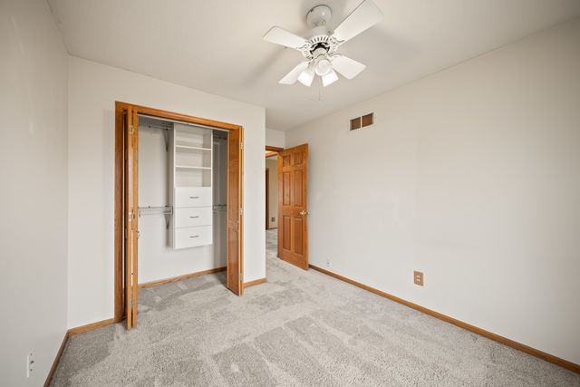 4304 Regency Place, Davenport, IA 52806