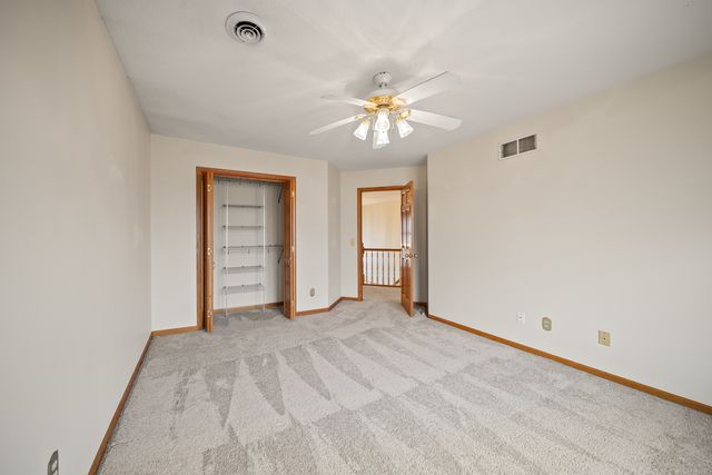 4304 Regency Place, Davenport, IA 52806