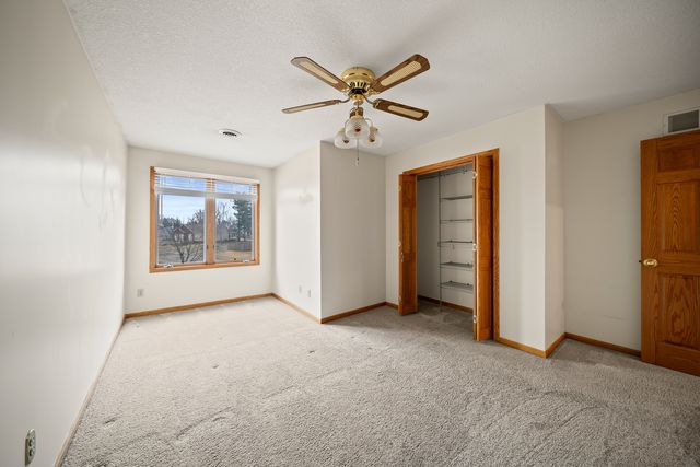 4304 Regency Place, Davenport, IA 52806