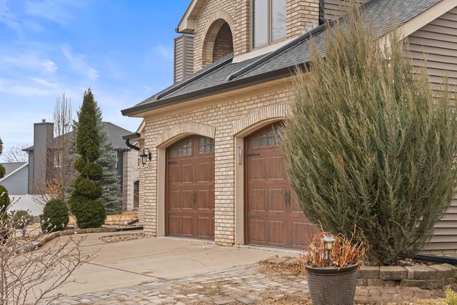 4304 Regency Place, Davenport, IA 52806