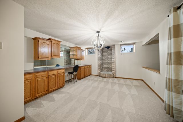 4304 Regency Place, Davenport, IA 52806