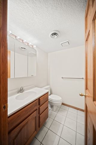 4304 Regency Place, Davenport, IA 52806