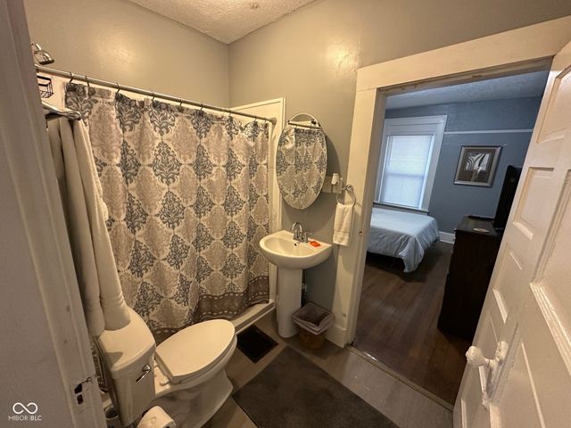 4130 Rookwood Avenue, Indianapolis, IN 46208