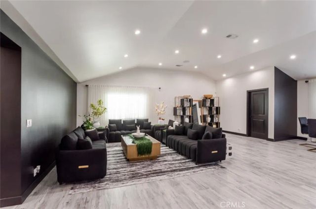 12608 Califa Street, Valley Village, CA 91607