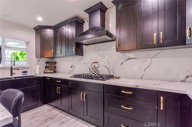 12608 Califa Street, Valley Village, CA 91607