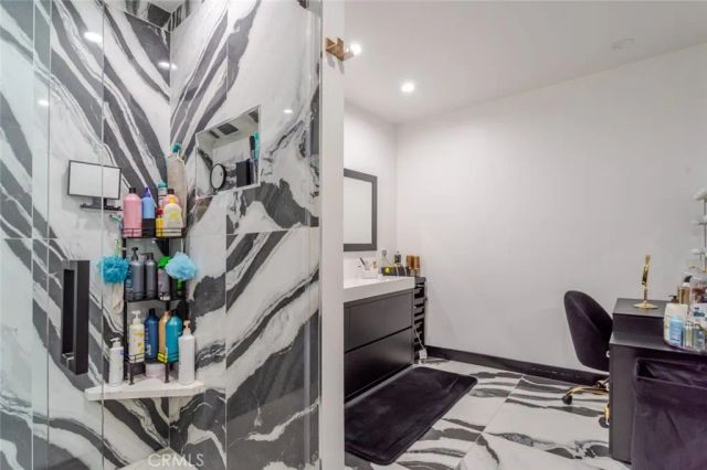 12608 Califa Street, Valley Village, CA 91607