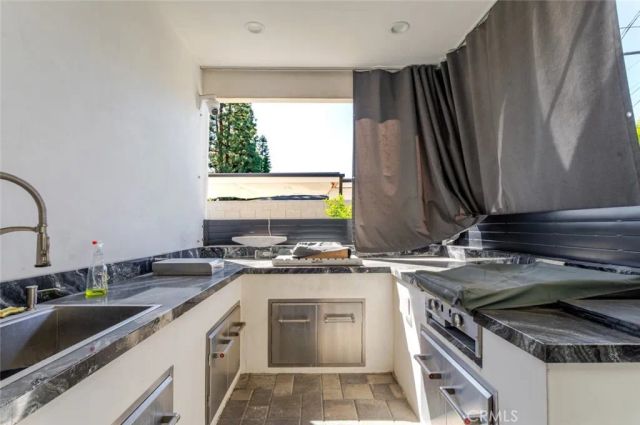 12608 Califa Street, Valley Village, CA 91607