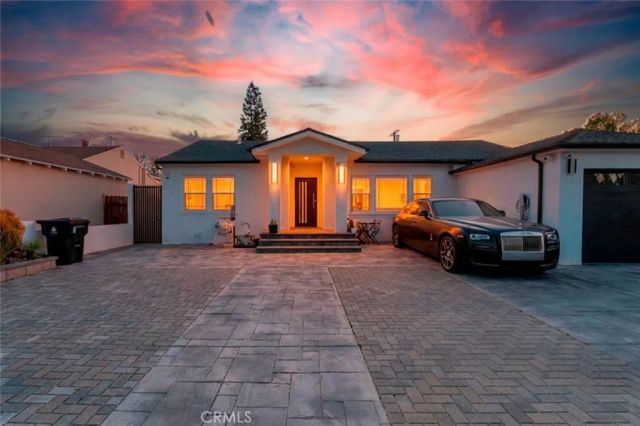 12608 Califa Street, Valley Village, CA 91607