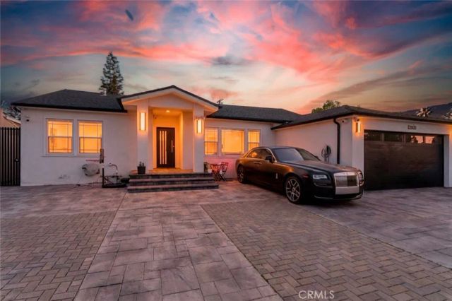 12608 Califa Street, Valley Village, CA 91607